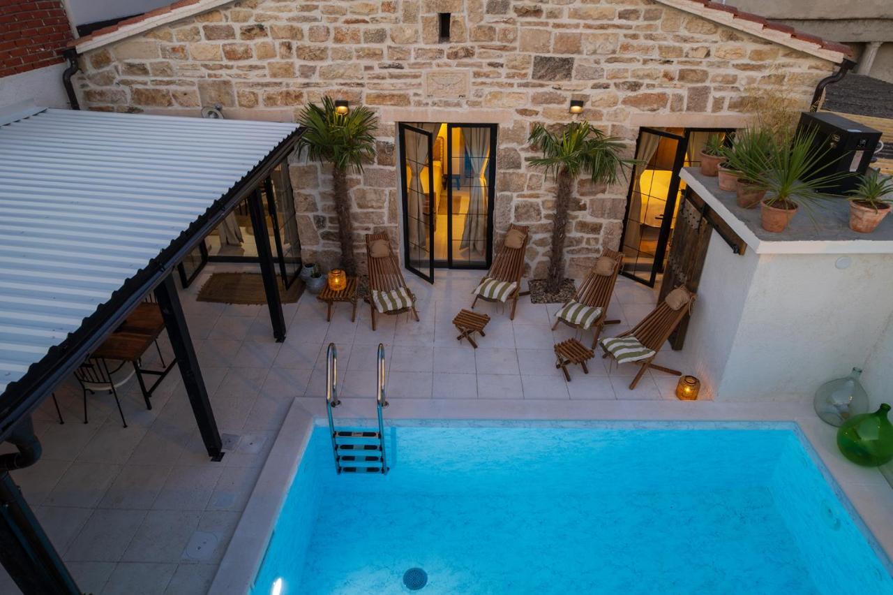 Blacksmith'S House - Rental House With Heated Pool Posedarje Esterno foto