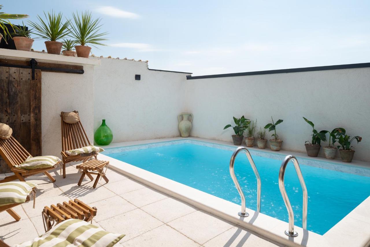 Blacksmith'S House - Rental House With Heated Pool Posedarje Esterno foto